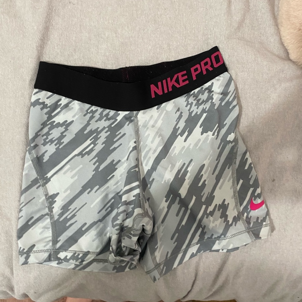 2 pairs of nike pros